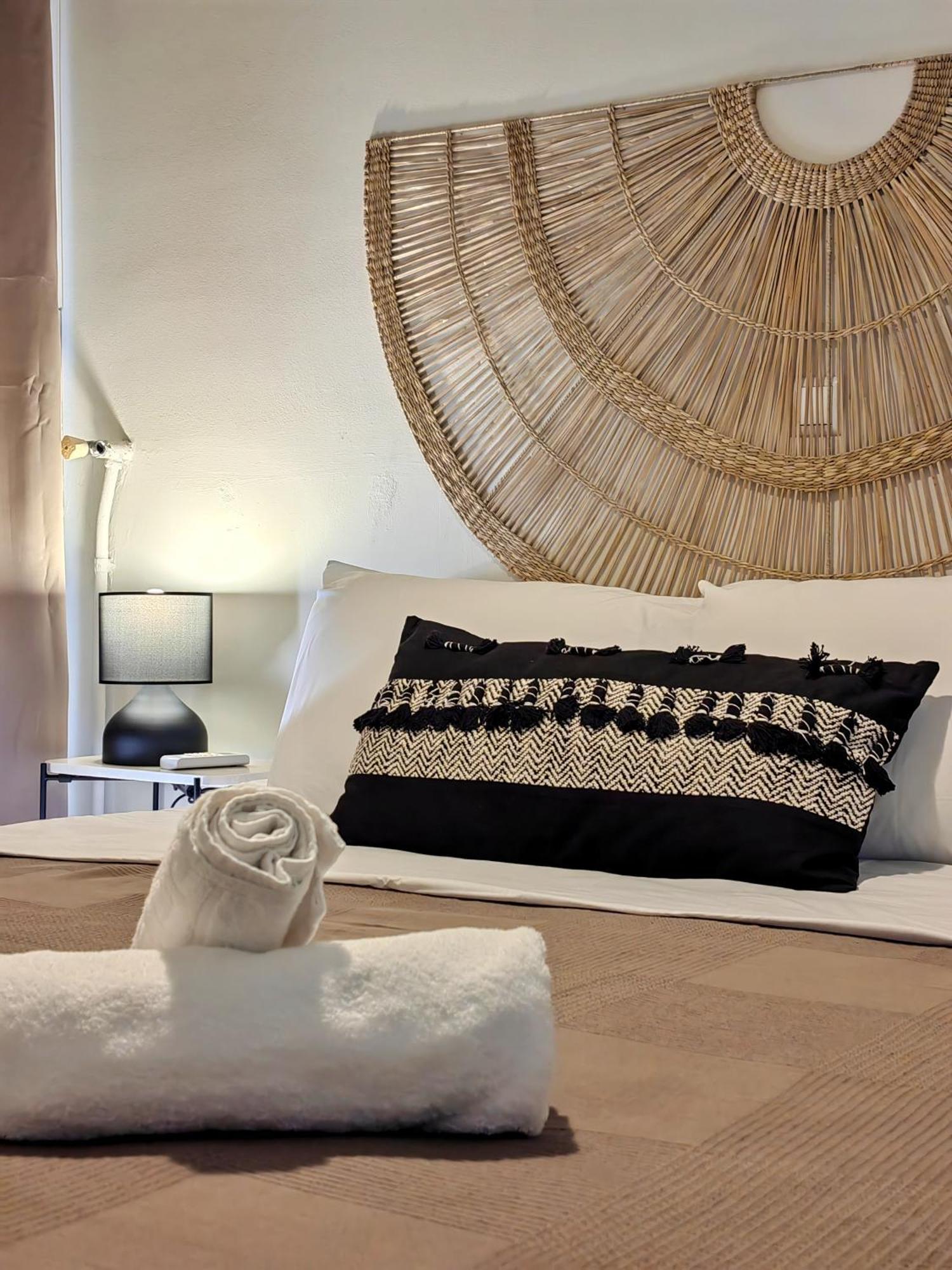 Funky Boho Kallithea Loft 아테네 외부 사진